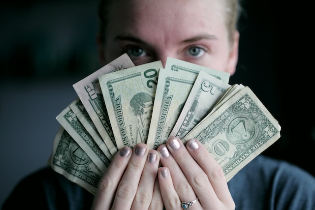 クレジットカードの総量規制とは?